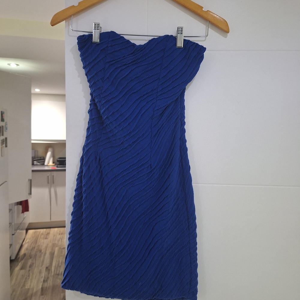Chic Strapless Blue Dress